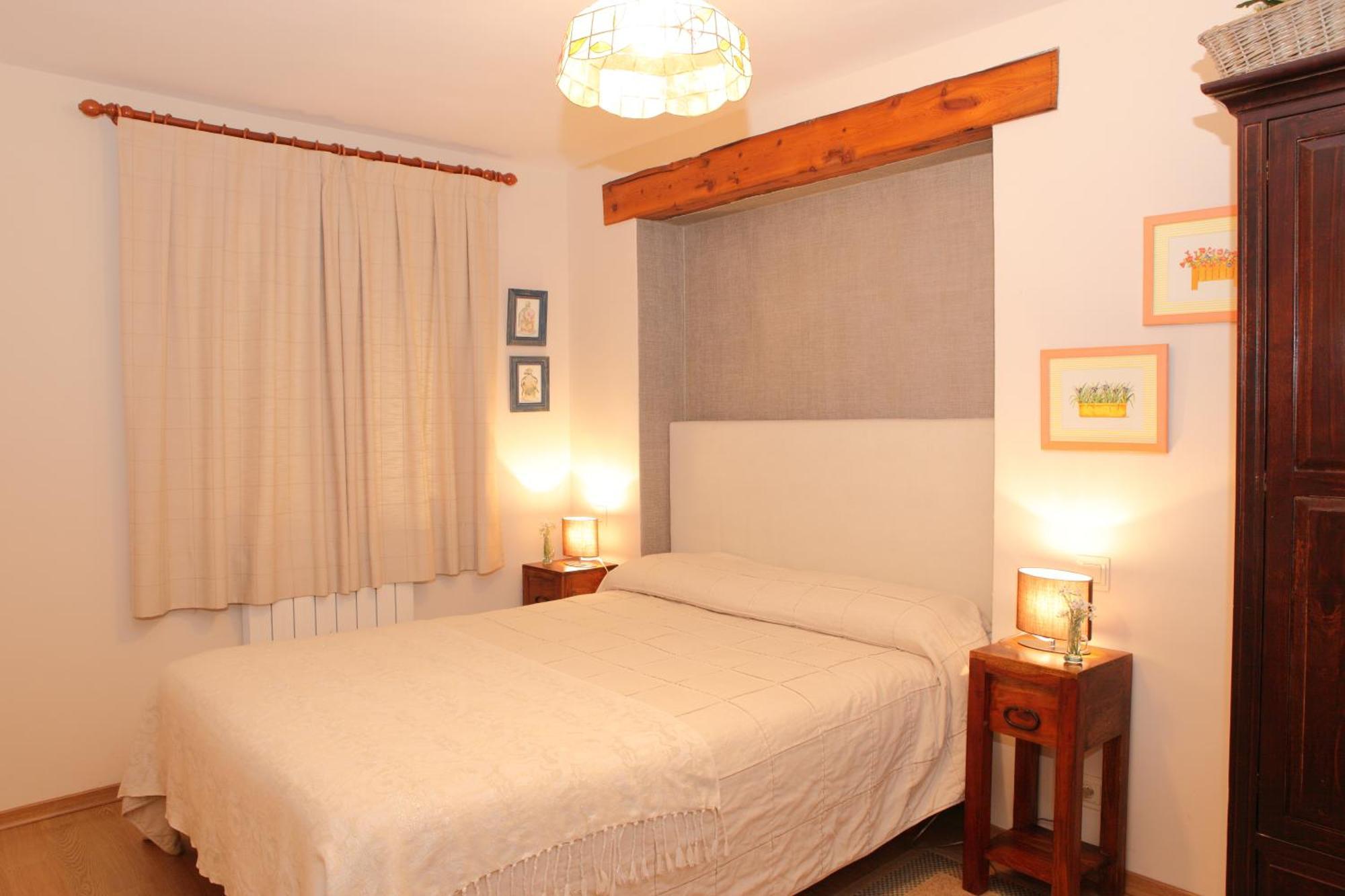 Apartamentos Alba Casa Alquesera Sahun Exteriör bild