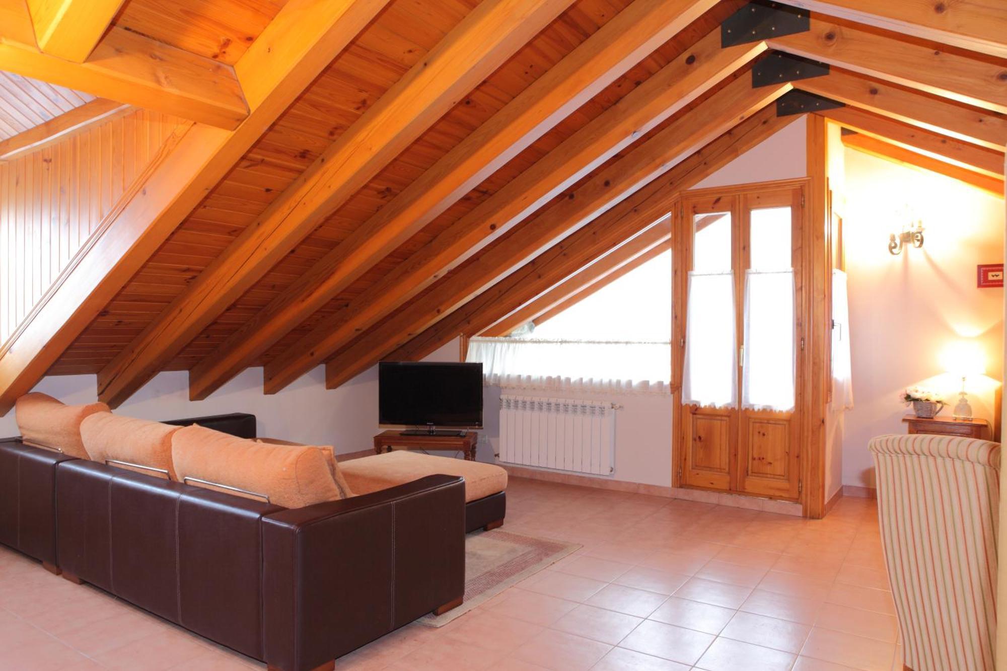 Apartamentos Alba Casa Alquesera Sahun Exteriör bild